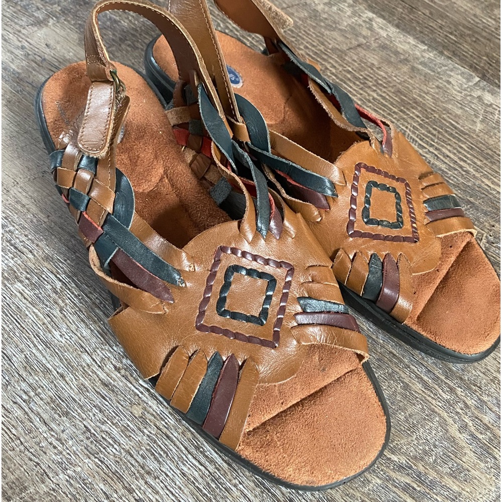Leather sandals